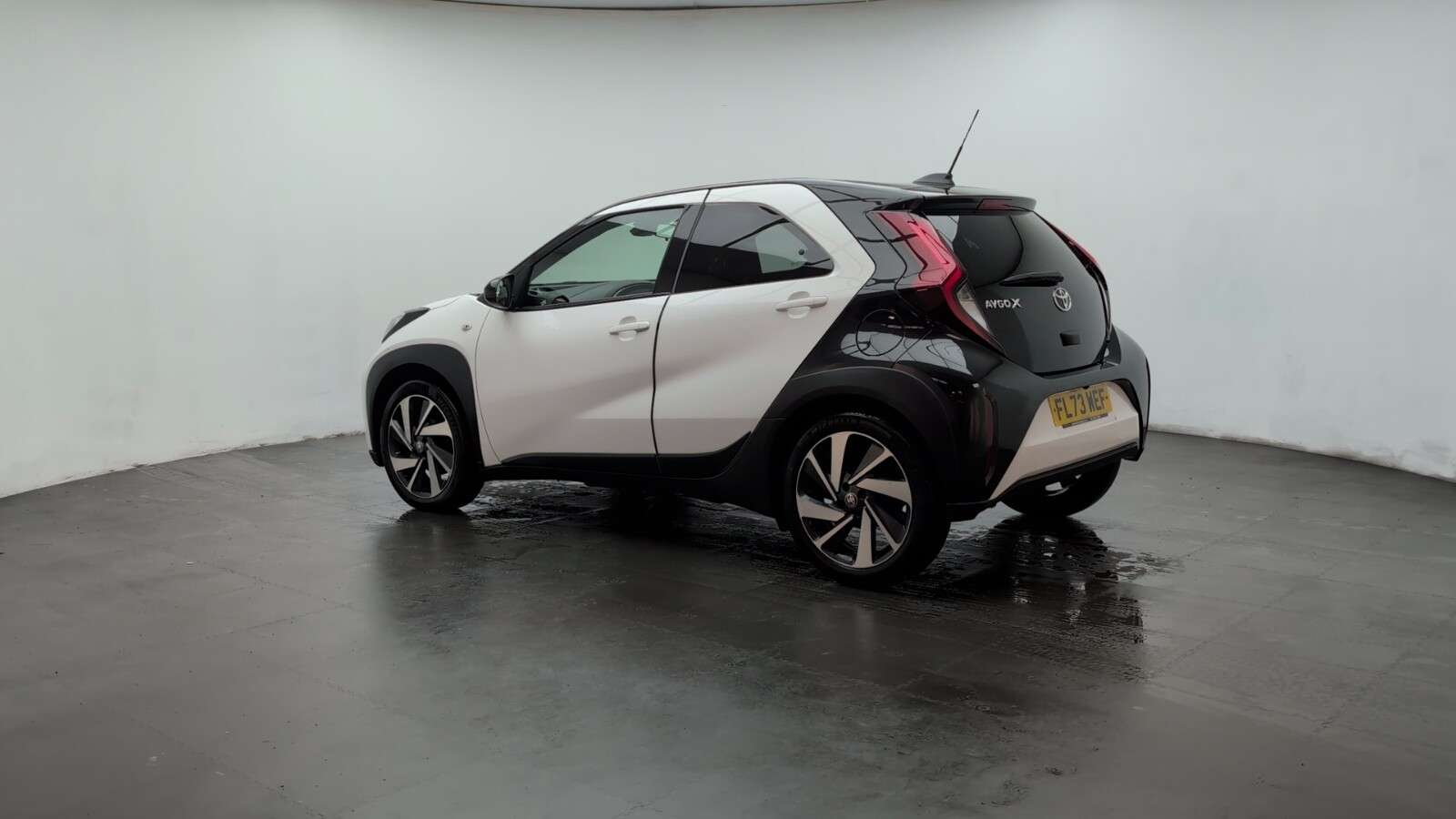 2023 TOYOTA AYGO X 2023 TOYOTA AYGO X