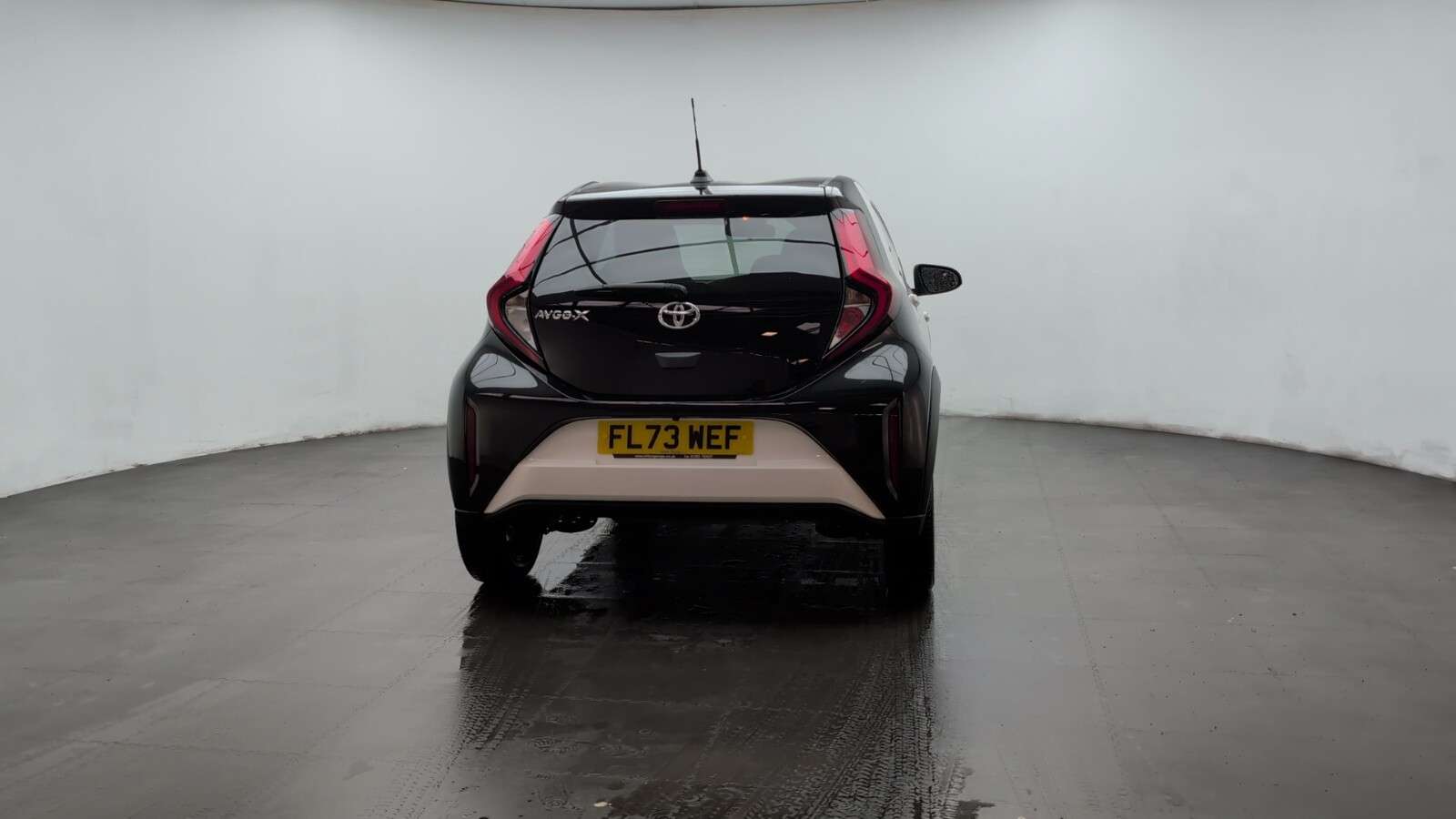 2023 TOYOTA AYGO X 2023 TOYOTA AYGO X