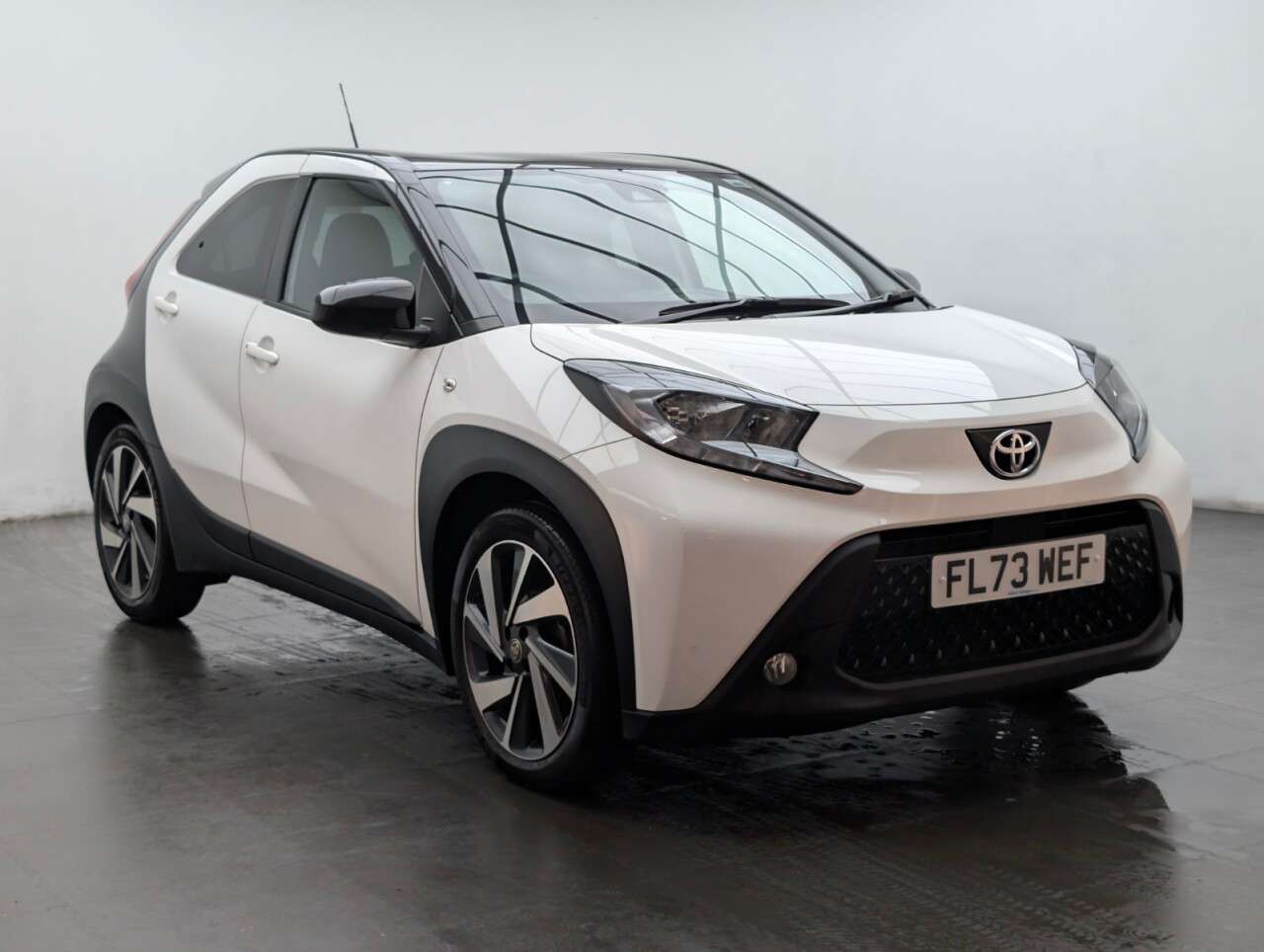 2023 TOYOTA AYGO X 2023 TOYOTA AYGO X