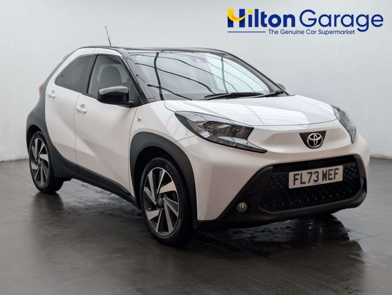 A 2023 TOYOTA AYGO X 1.0 VVT-i Edge Hatchback 5dr Petrol x-shift Euro 6 (s/s) (72 ps) REVERSING A 2023 TOYOTA AYGO X 1.0 VVT-i Edge Hatchback 5dr Petrol x-shift Euro 6 (s/s) (72 ps) REVERSING