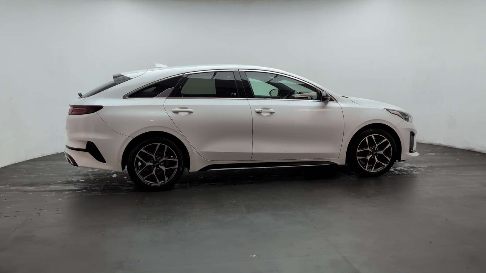 2020 KIA PROCEED 2020 KIA PROCEED