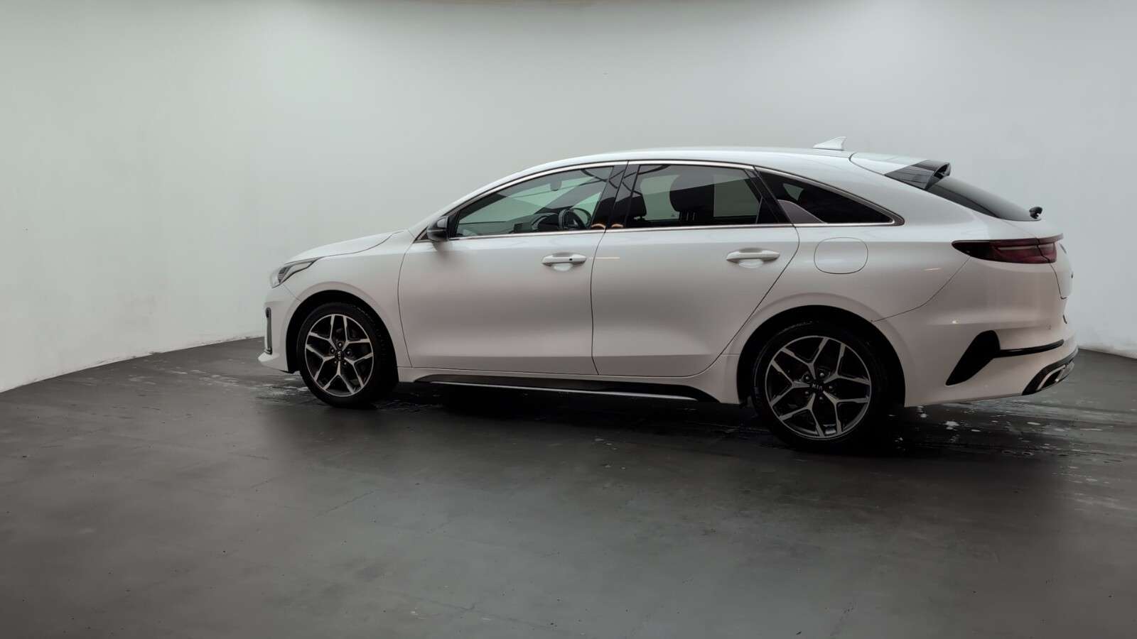 2020 KIA PROCEED 2020 KIA PROCEED