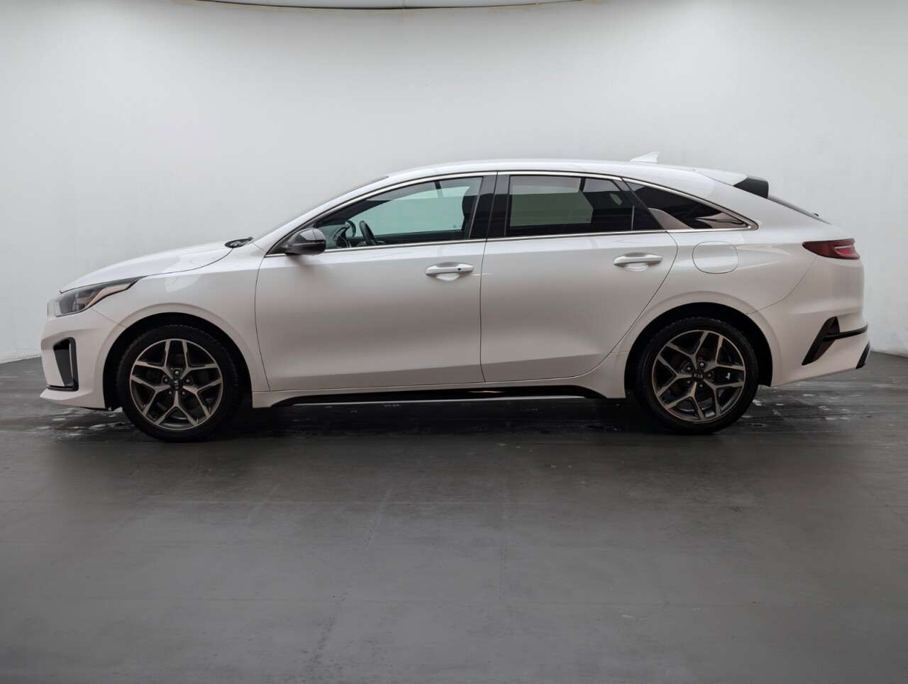 2020 KIA PROCEED 2020 KIA PROCEED