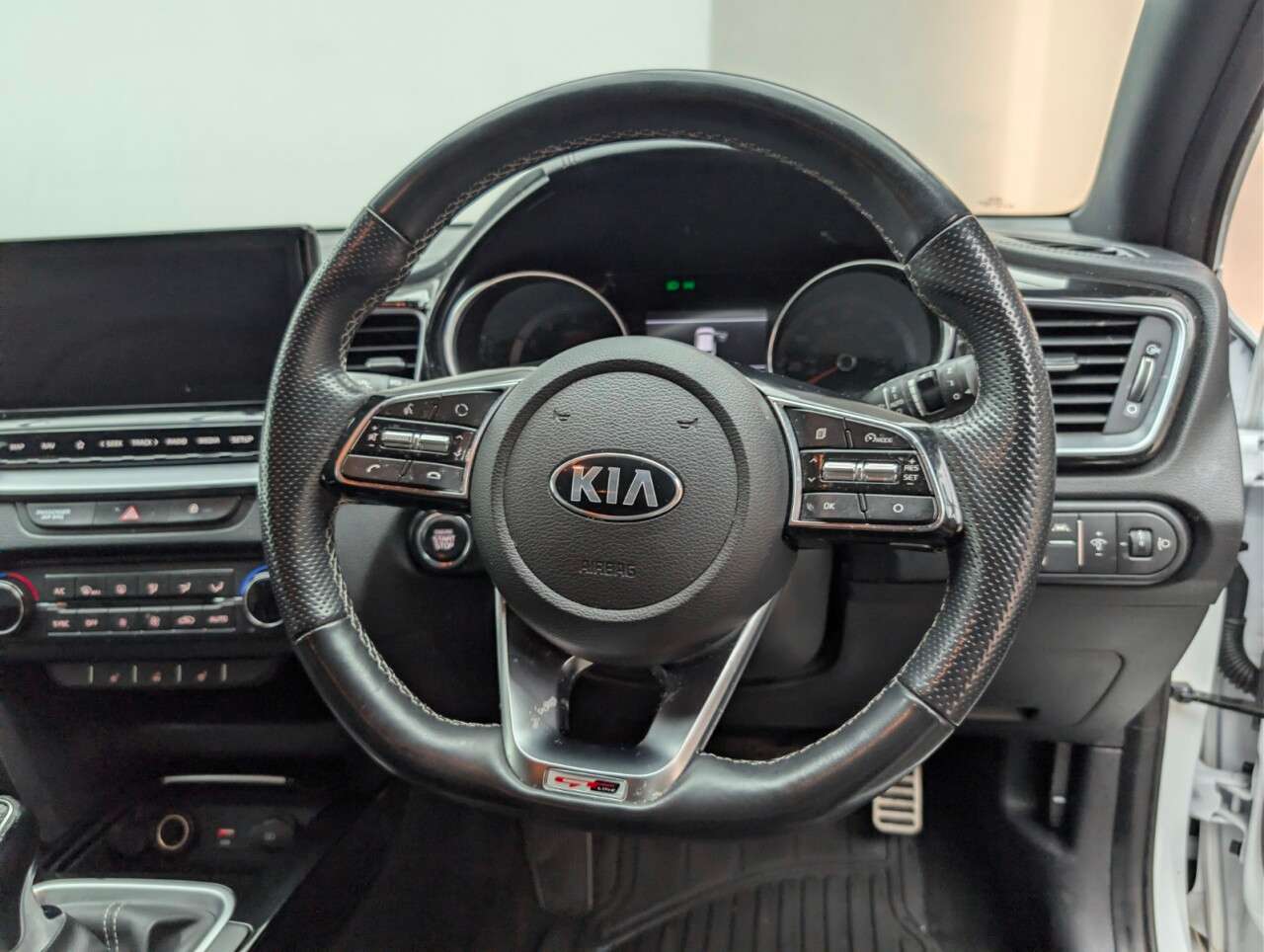 2020 KIA PROCEED 2020 KIA PROCEED