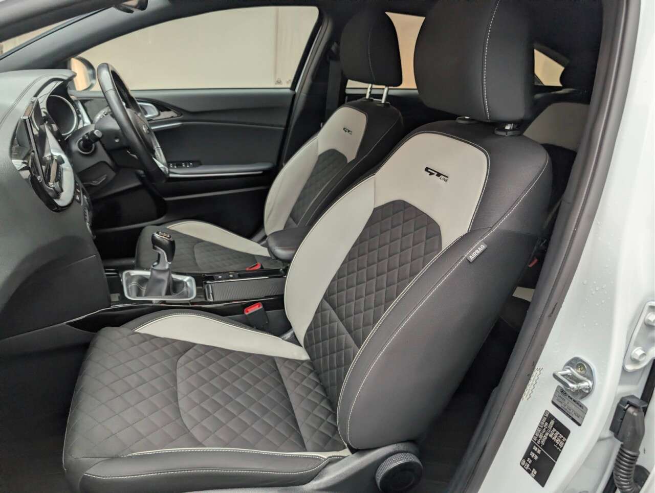 2020 KIA PROCEED 2020 KIA PROCEED