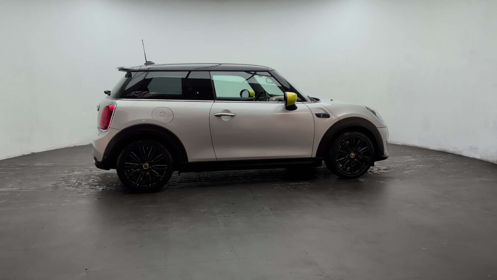 2022 MINI ELECTRIC HATCH 2022 MINI ELECTRIC HATCH