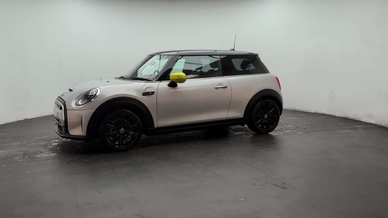 2022 MINI ELECTRIC HATCH 2022 MINI ELECTRIC HATCH