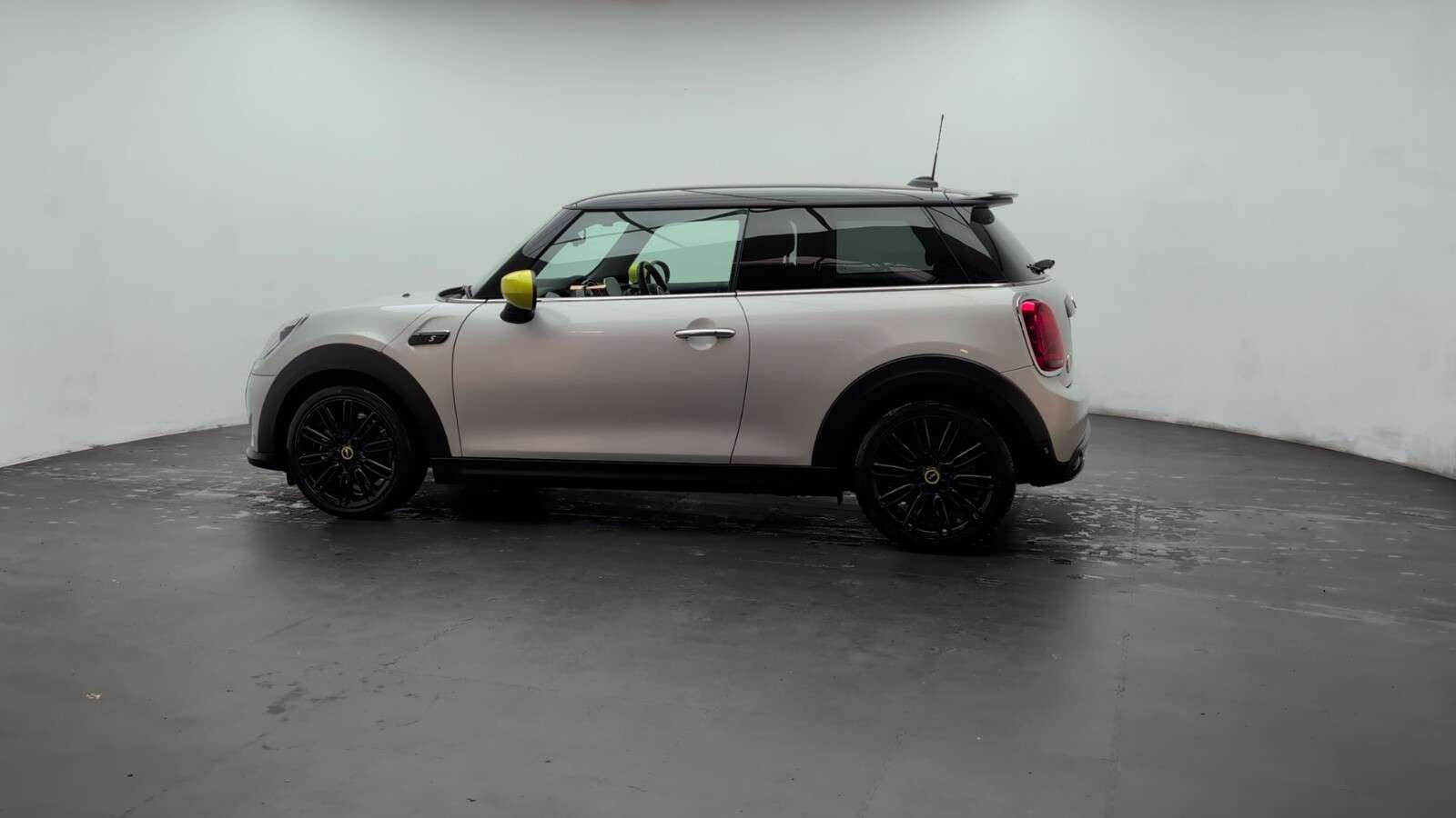 2022 MINI ELECTRIC HATCH 2022 MINI ELECTRIC HATCH