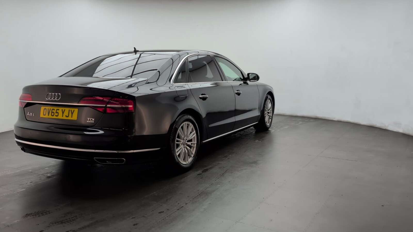 2015 AUDI A8 2015 AUDI A8