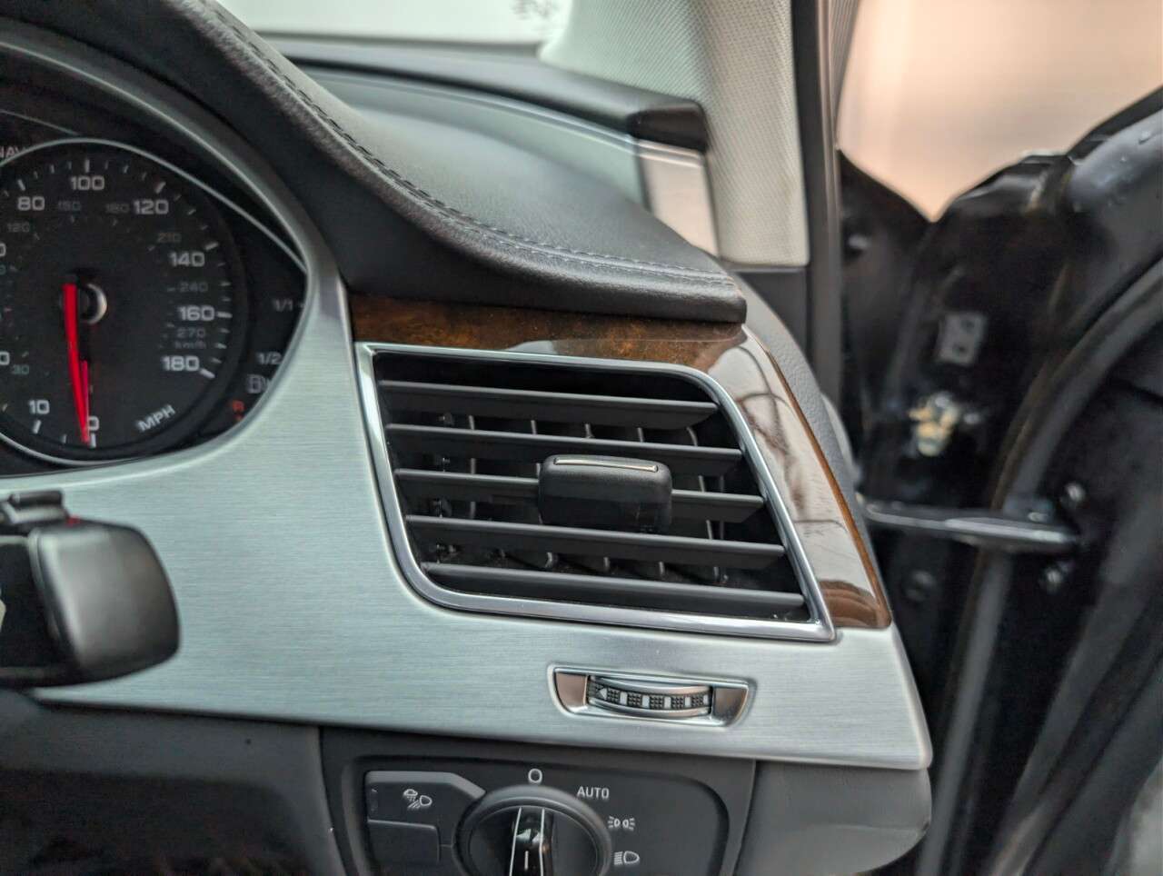 2015 AUDI A8 2015 AUDI A8