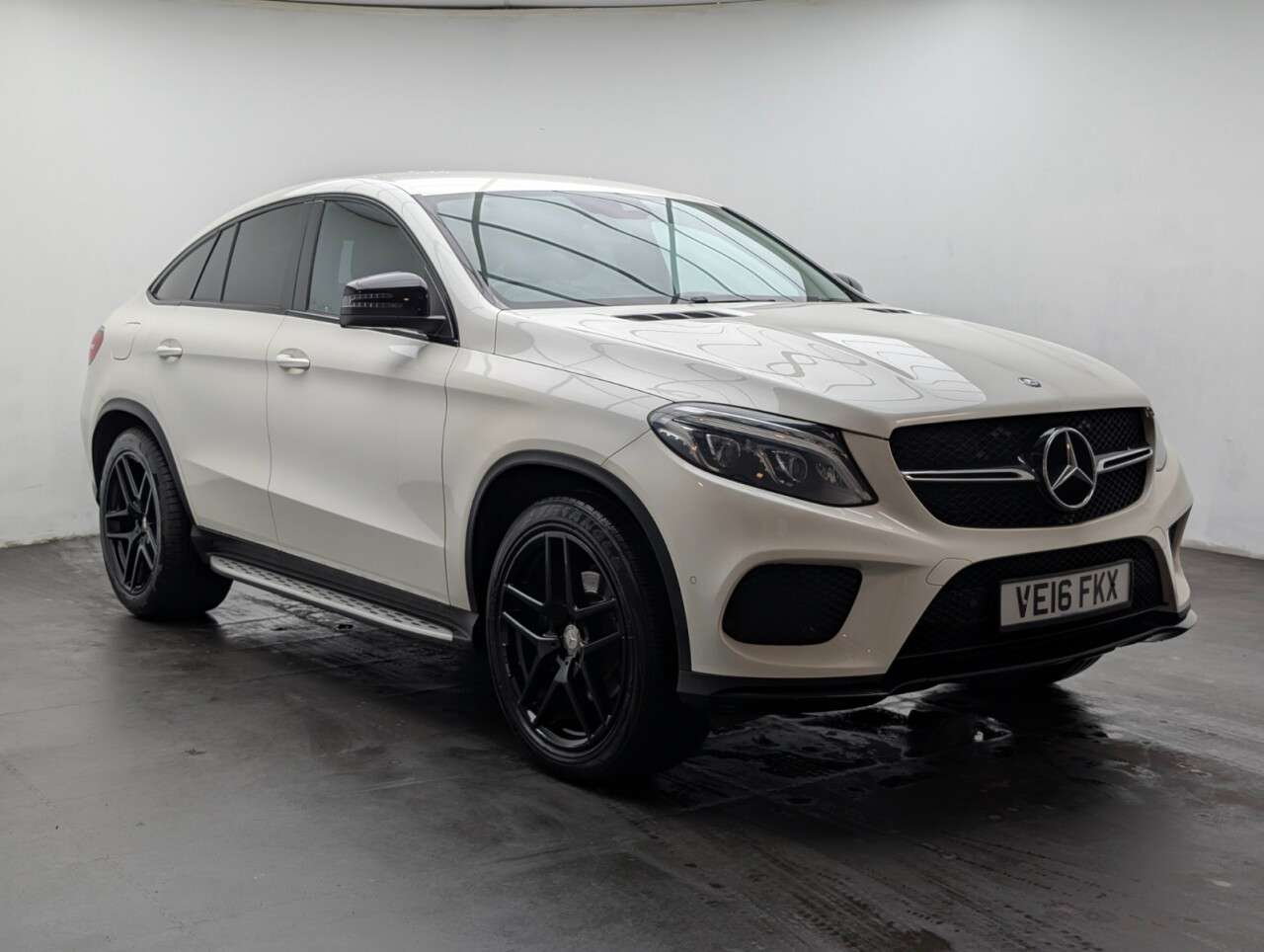 A 2016 MERCEDES-BENZ GLE 3.0 GLE350d V6 AMG Line Coupe 5dr Diesel G-Tronic 4MATIC Euro 6 (s/s) (258 A 2016 MERCEDES-BENZ GLE 3.0 GLE350d V6 AMG Line Coupe 5dr Diesel G-Tronic 4MATIC Euro 6 (s/s) (258