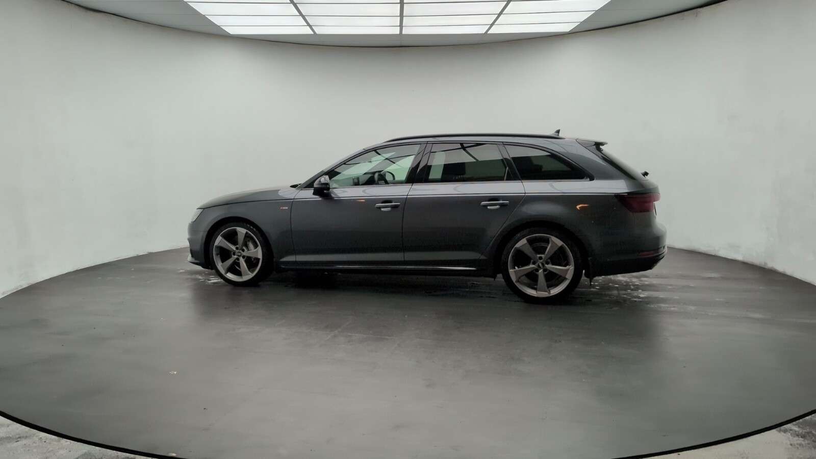 2019 AUDI A4 AVANT 2019 AUDI A4 AVANT