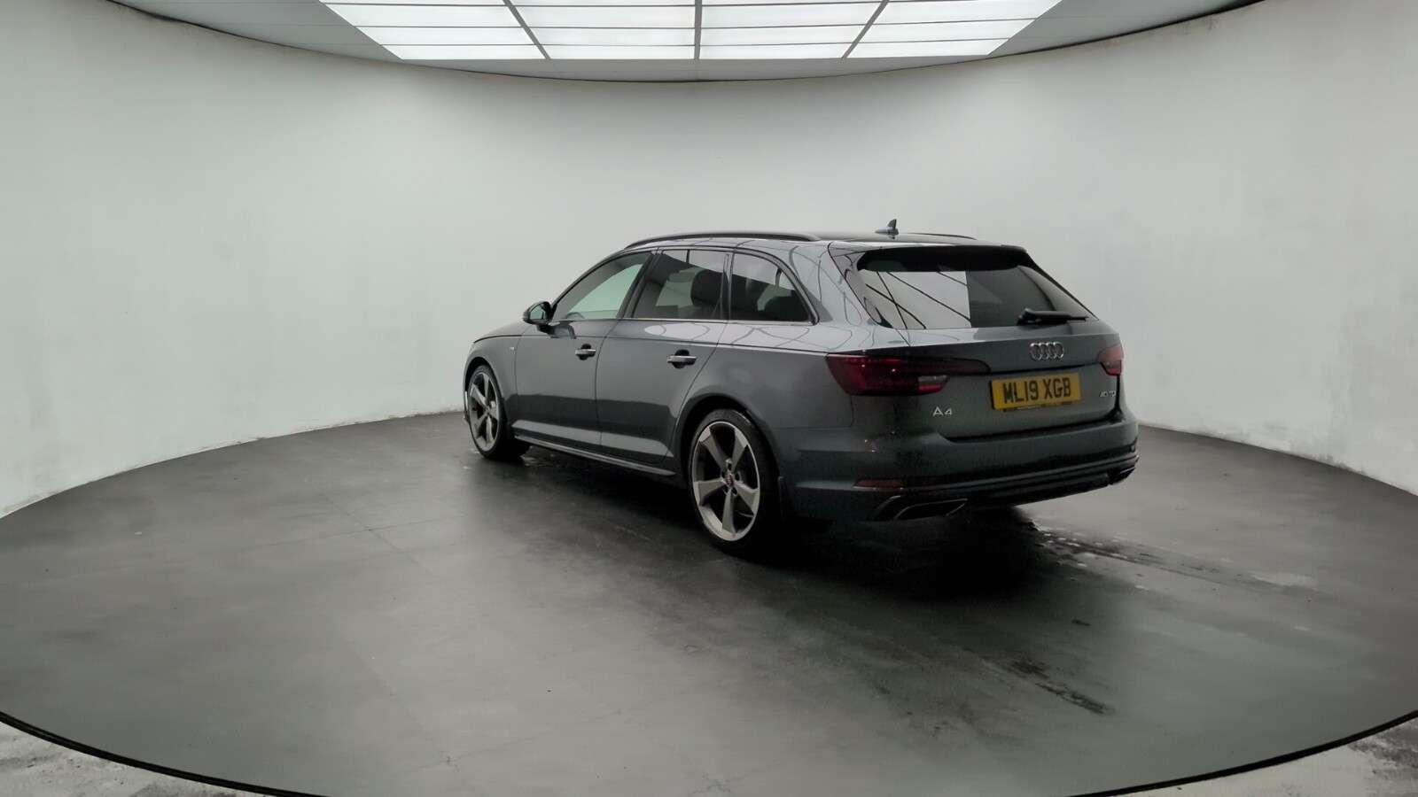 2019 AUDI A4 AVANT 2019 AUDI A4 AVANT