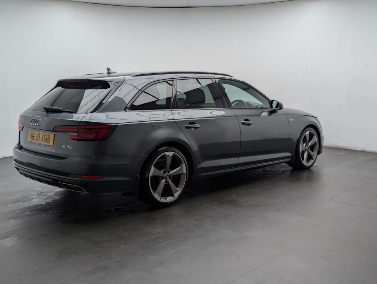 2019 AUDI A4 AVANT 2019 AUDI A4 AVANT