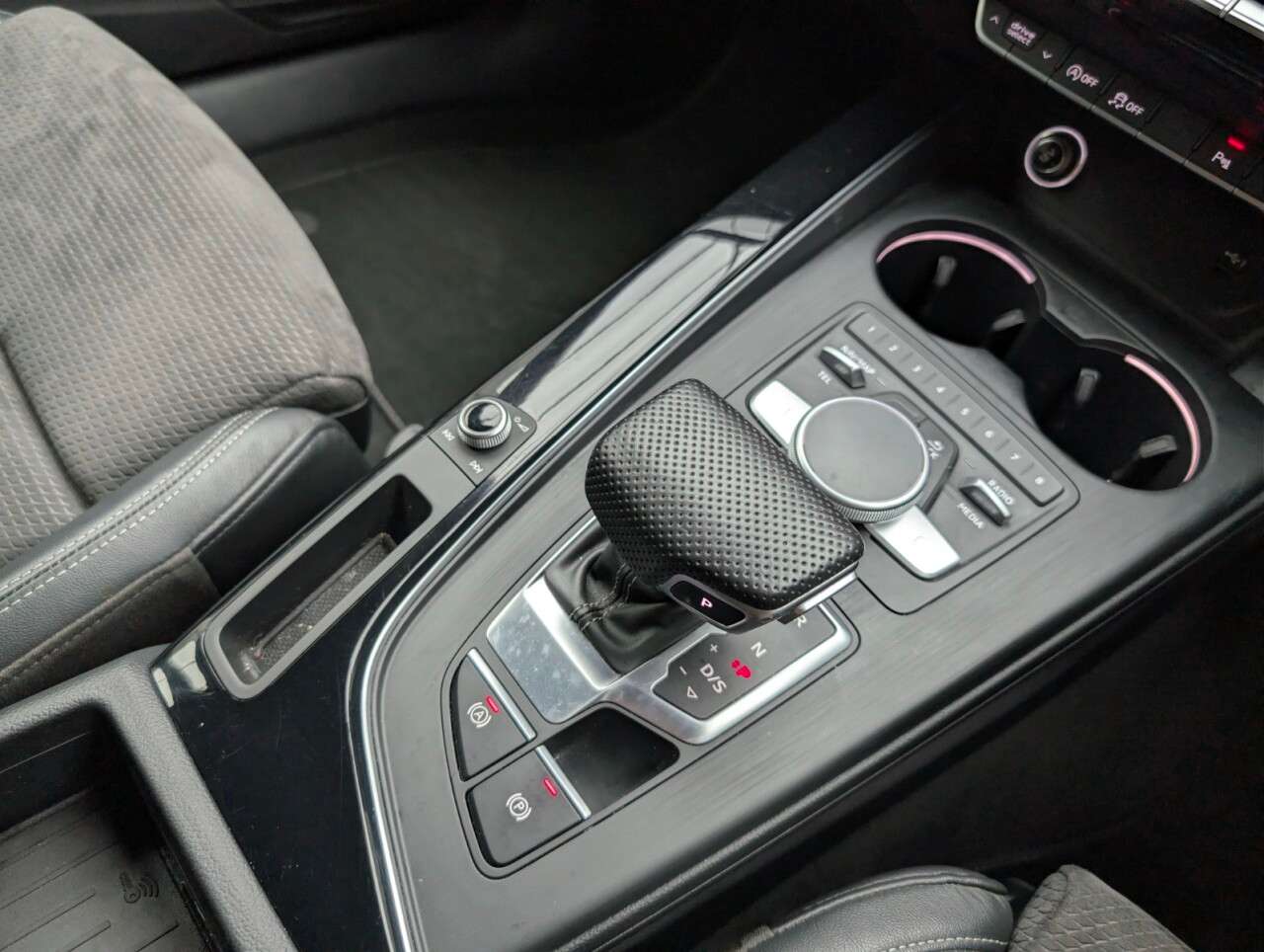 2019 AUDI A4 AVANT 2019 AUDI A4 AVANT