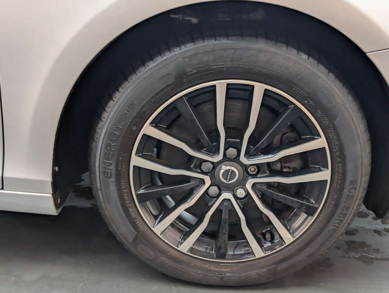 2018 VOLVO V40 2018 VOLVO V40