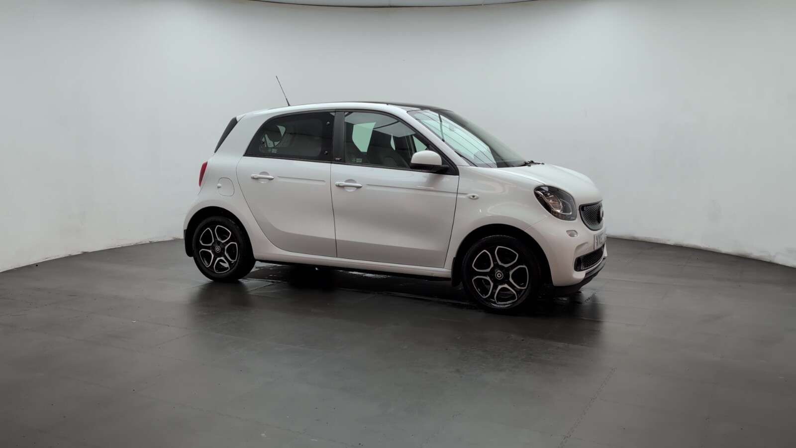 2017 SMART FORFOUR 2017 SMART FORFOUR