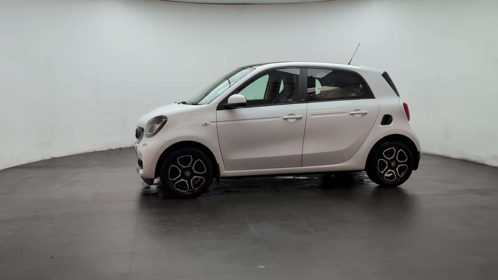 2017 SMART FORFOUR 2017 SMART FORFOUR