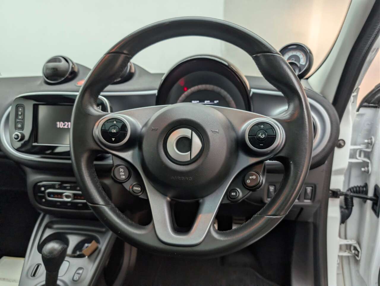 2017 SMART FORFOUR 2017 SMART FORFOUR