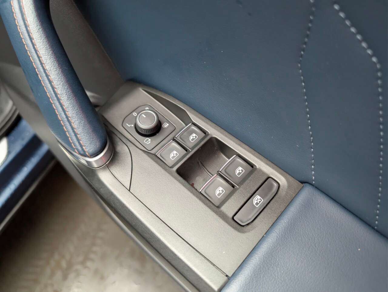 2021 CUPRA FORMENTOR 2021 CUPRA FORMENTOR