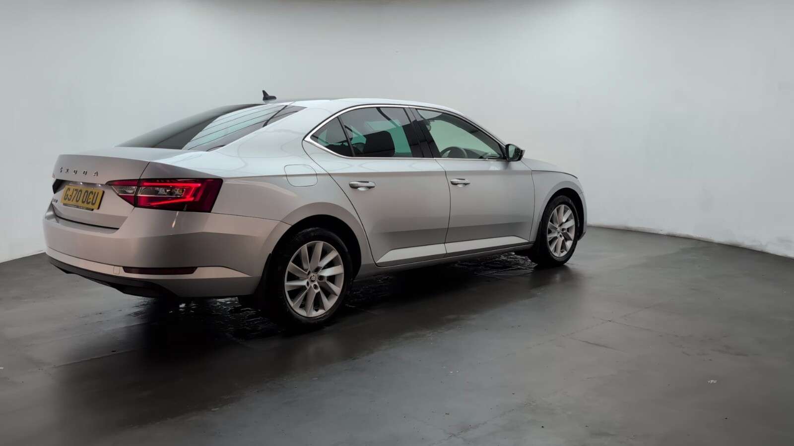 2020 SKODA SUPERB 2020 SKODA SUPERB