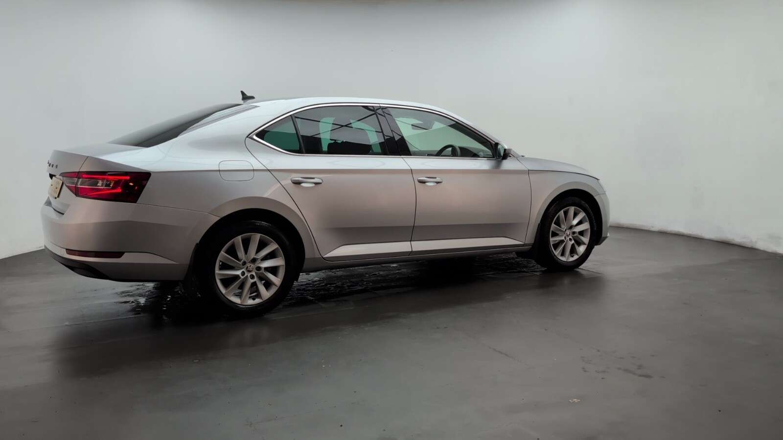 2020 SKODA SUPERB 2020 SKODA SUPERB