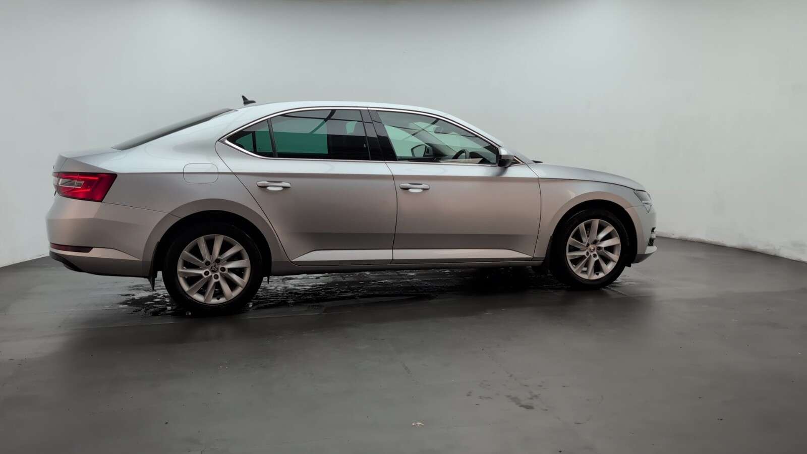 2020 SKODA SUPERB 2020 SKODA SUPERB