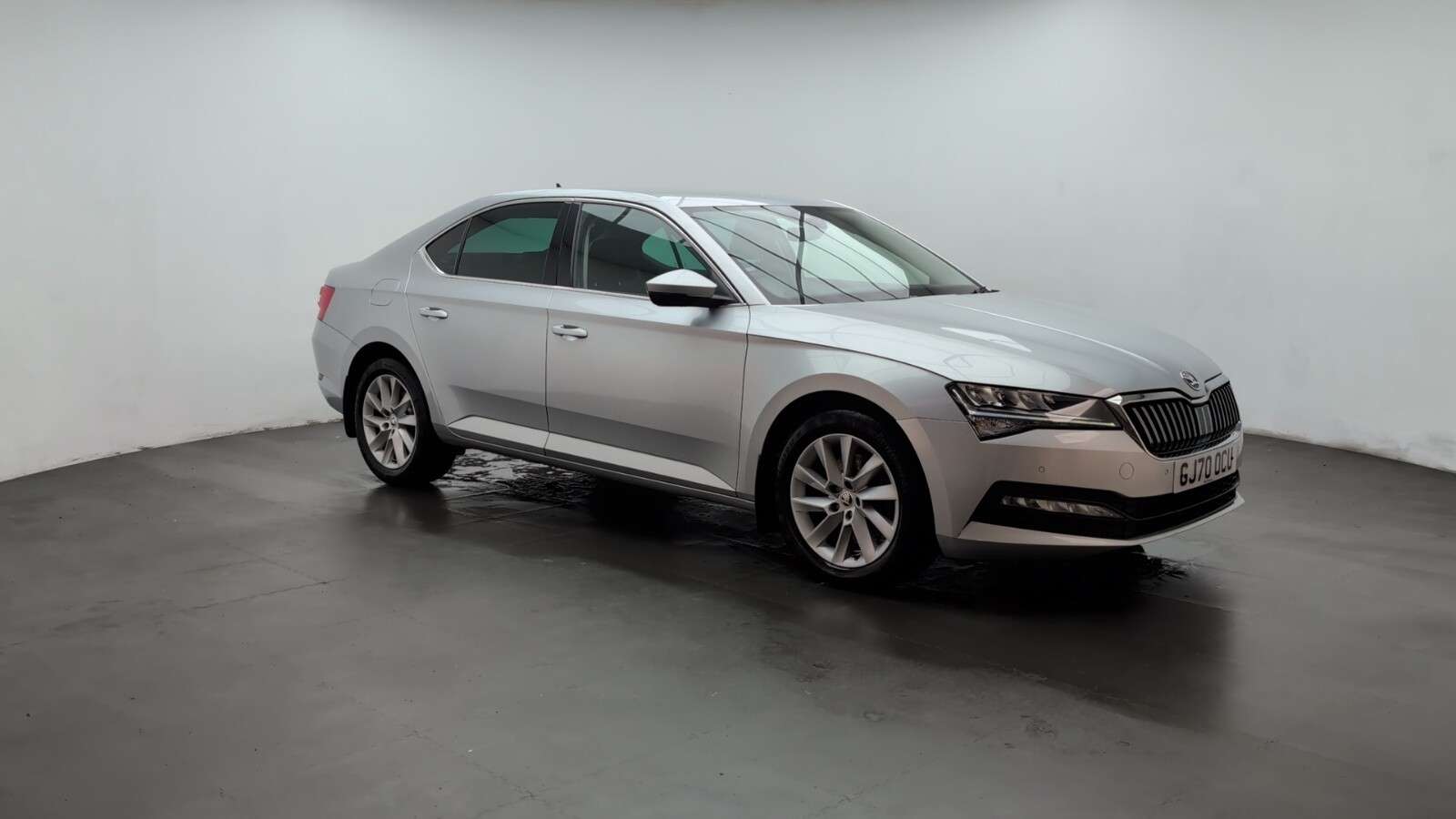 2020 SKODA SUPERB 2020 SKODA SUPERB