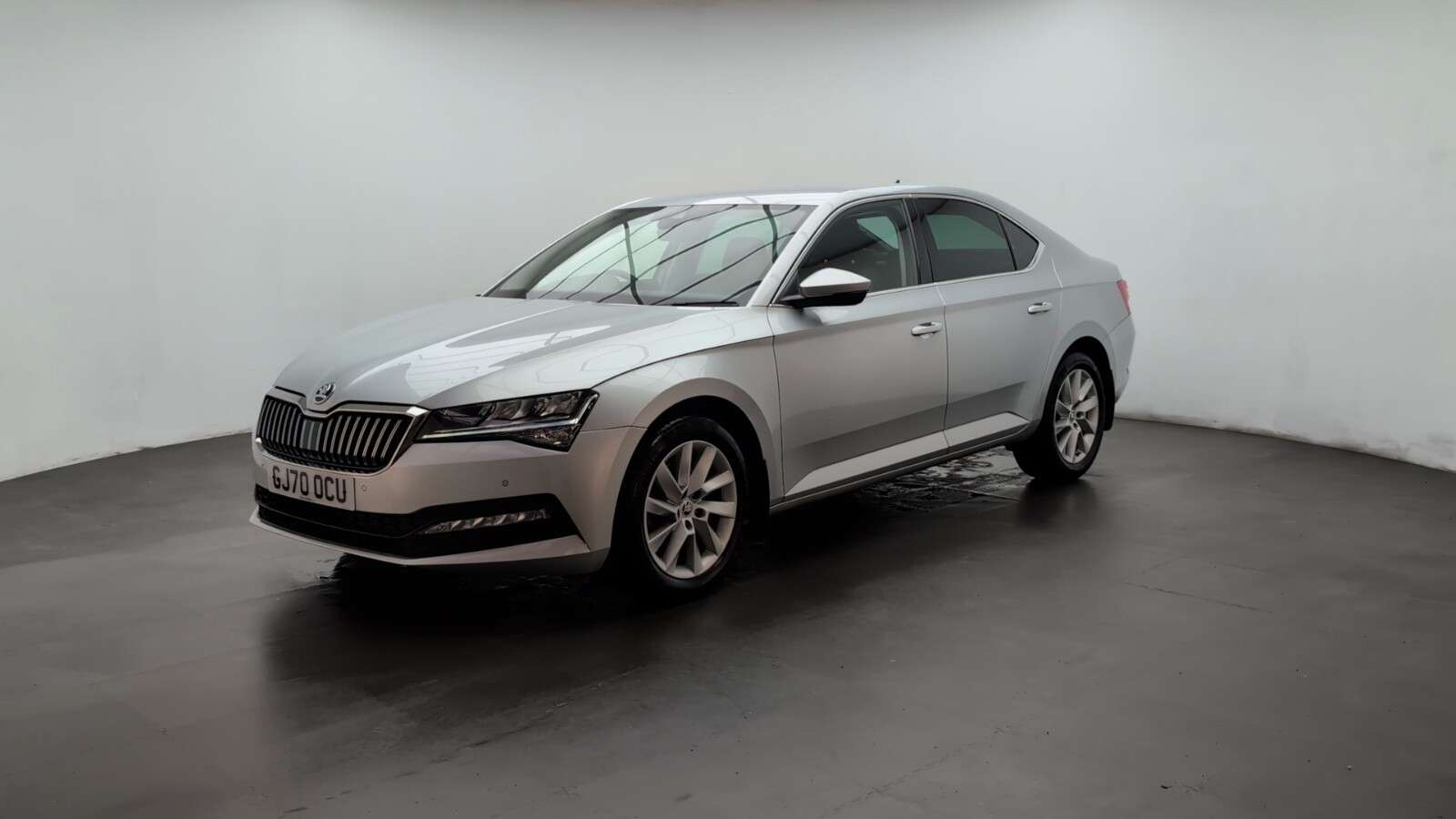 2020 SKODA SUPERB 2020 SKODA SUPERB