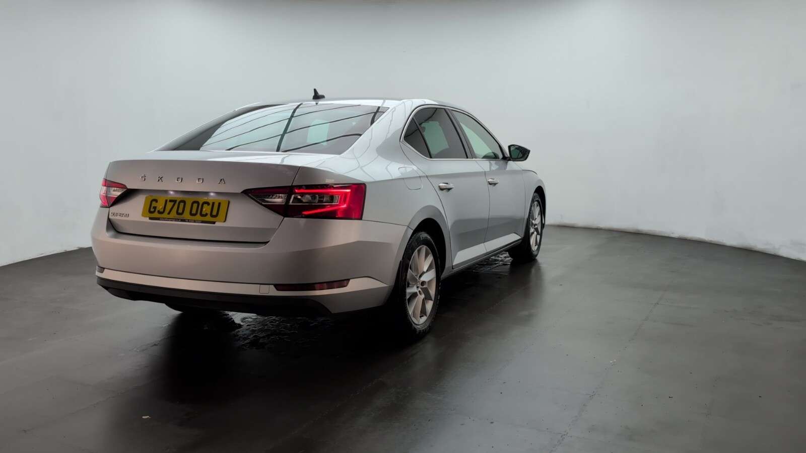 2020 SKODA SUPERB 2020 SKODA SUPERB