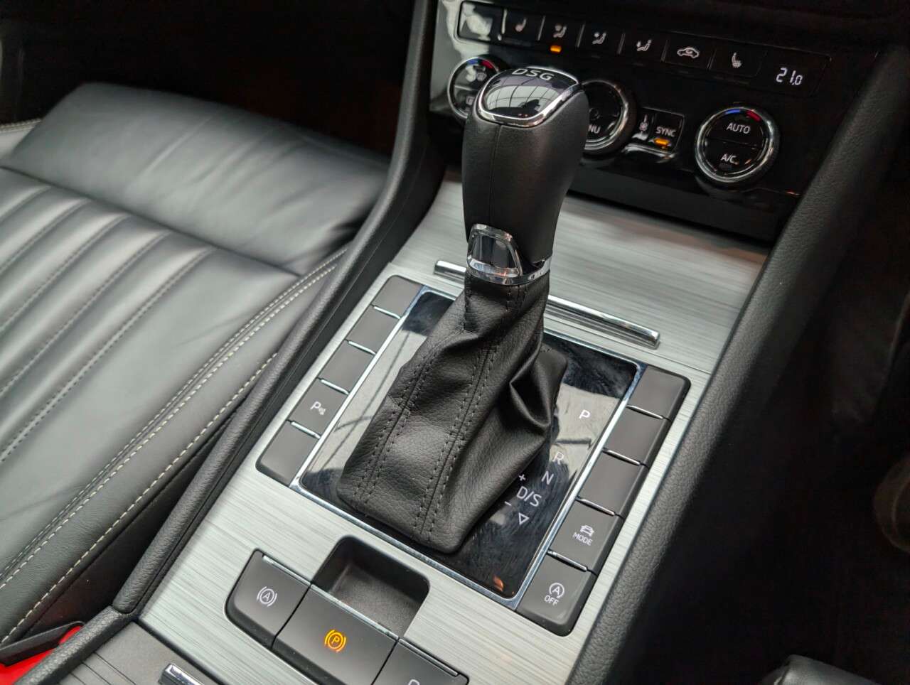 2020 SKODA SUPERB 2020 SKODA SUPERB