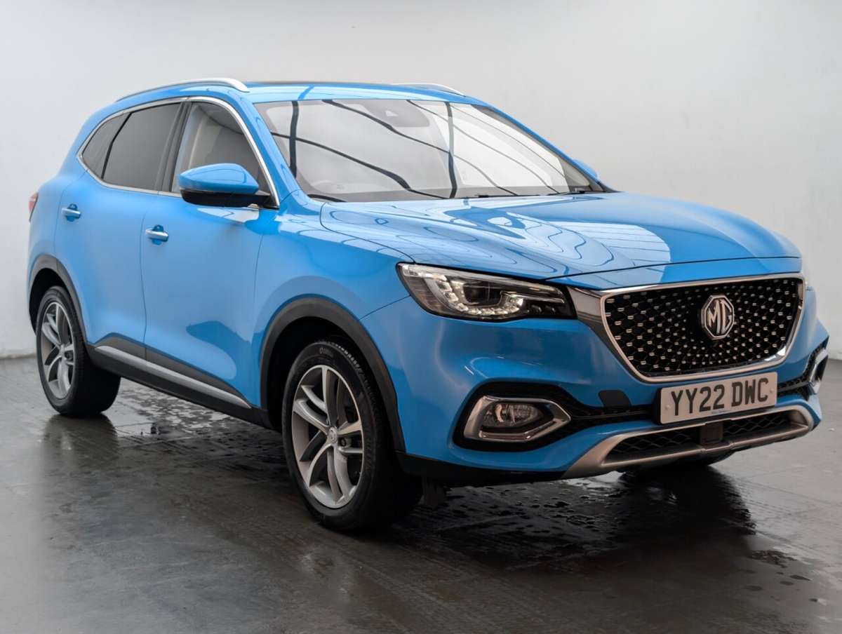 Check out this Mg Mg Hs 2022 Petrol Automatic