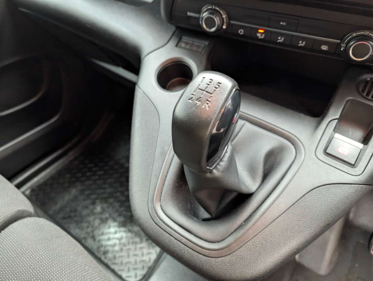 2021 PEUGEOT PARTNER 2021 PEUGEOT PARTNER