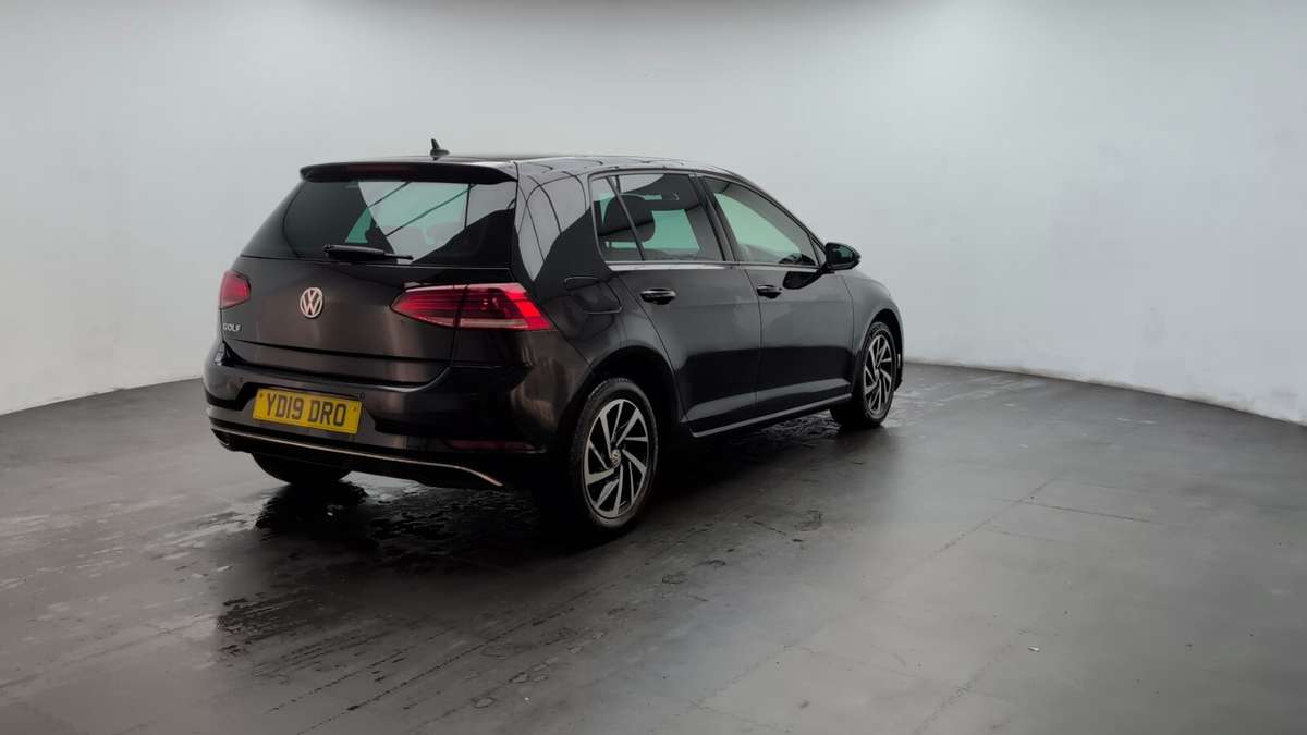 Check out this Volkswagen Golf 2019 Diesel Automatic