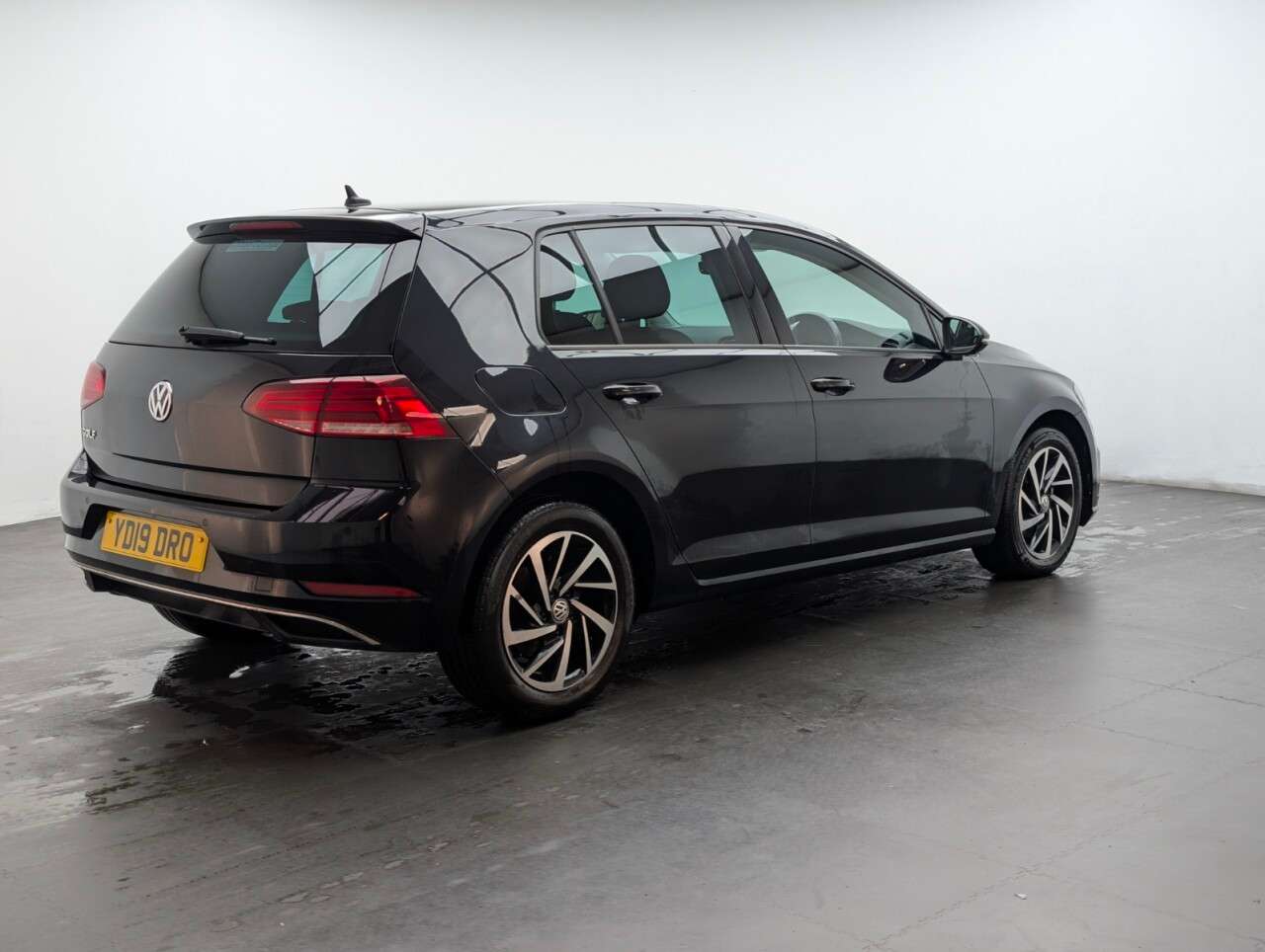 2019 VOLKSWAGEN GOLF 2019 VOLKSWAGEN GOLF