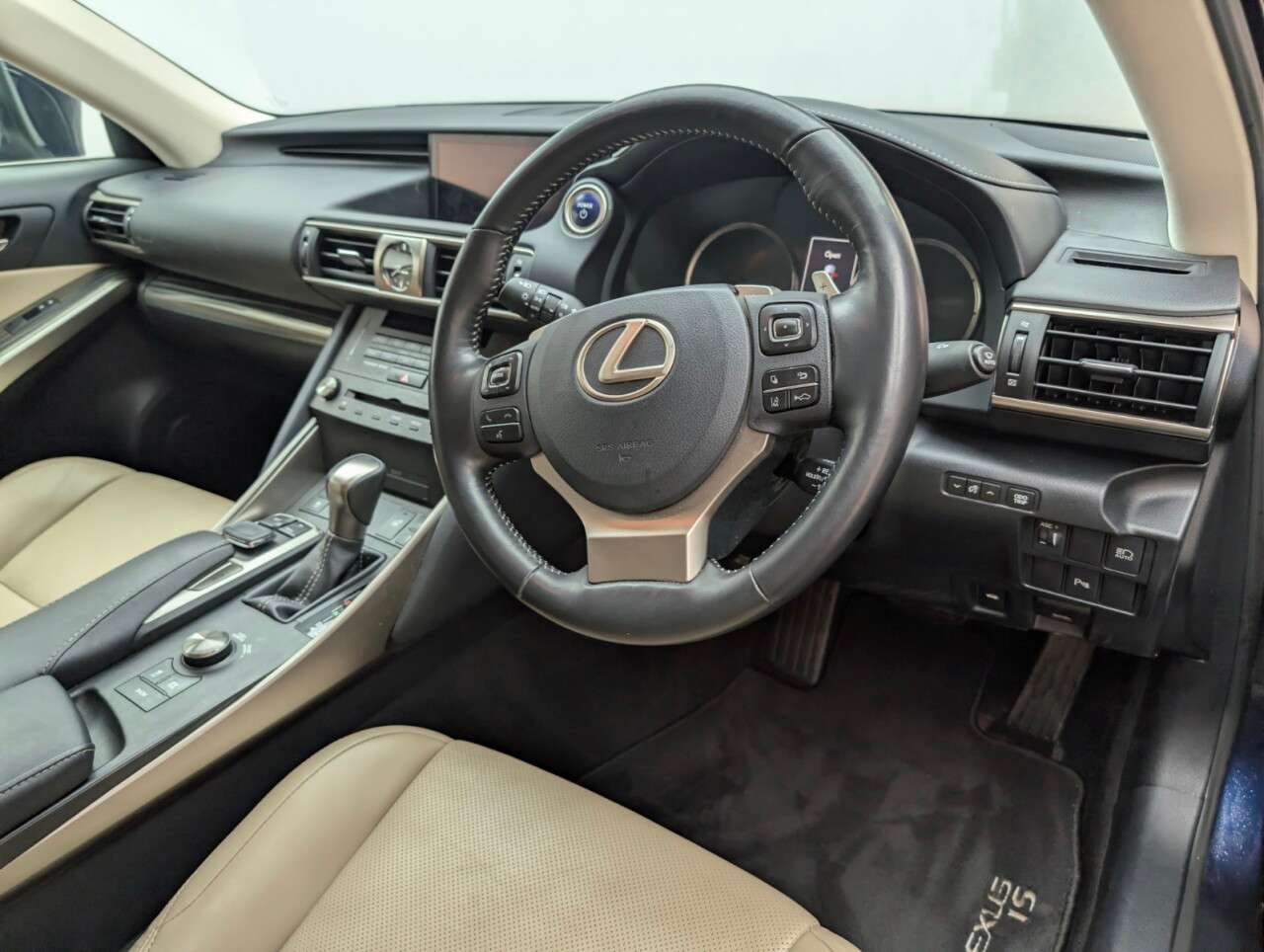 2019 LEXUS IS 2019 LEXUS IS