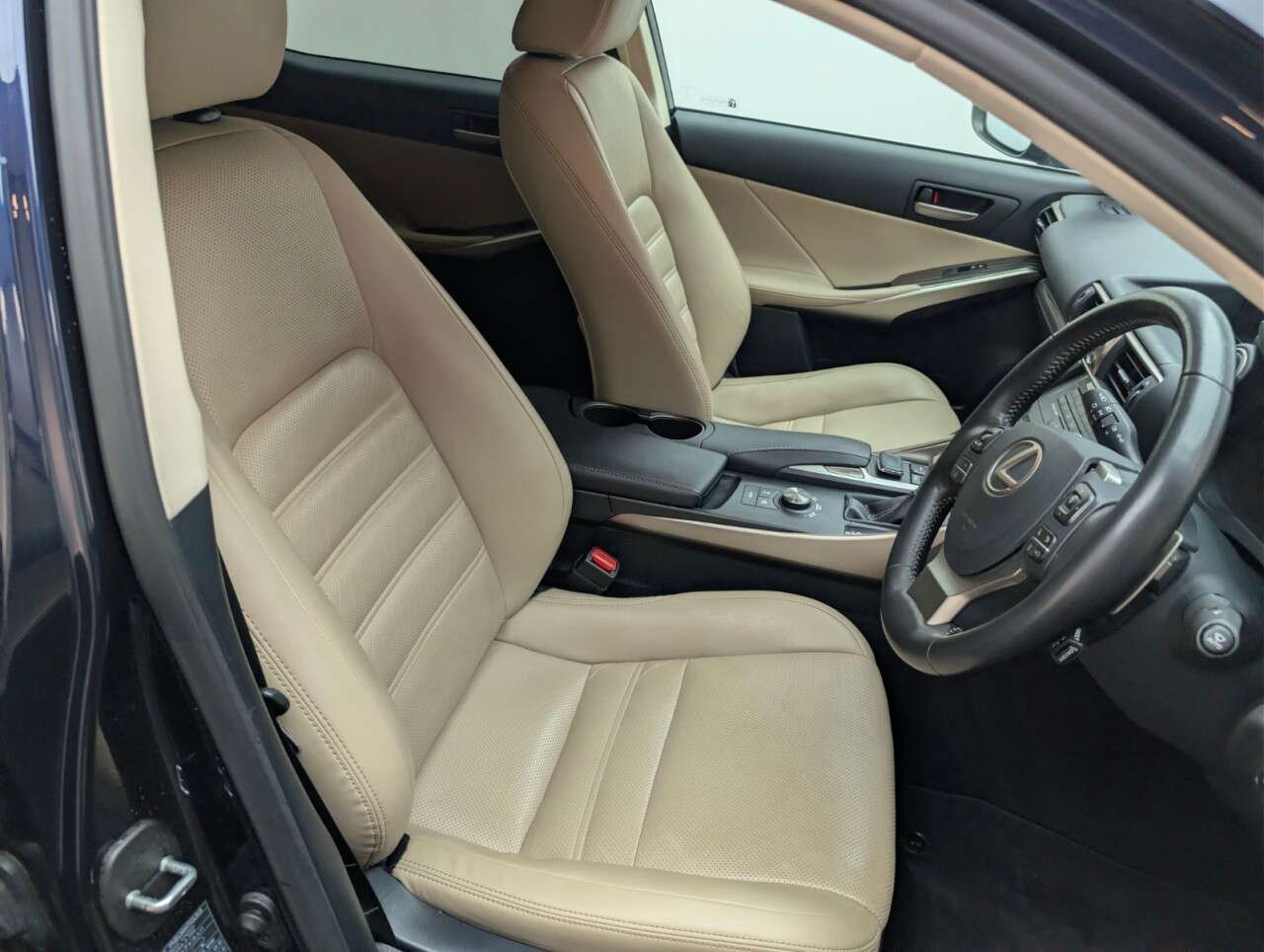 2019 LEXUS IS 2019 LEXUS IS