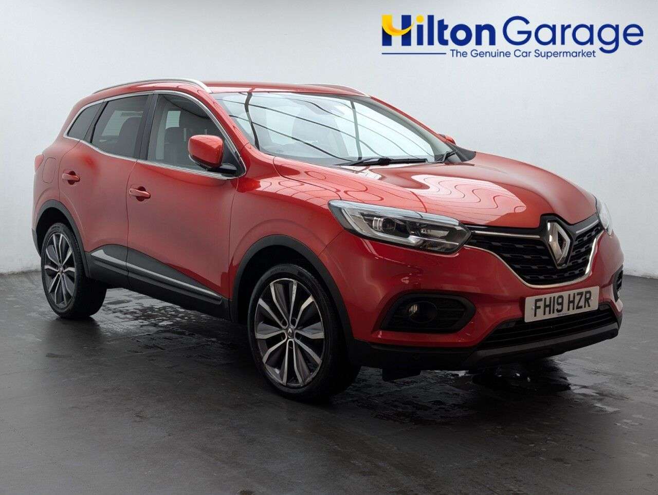 A 2019 RENAULT KADJAR 1.3 TCe Iconic SUV 5dr Petrol Manual Euro 6 (s/s) (140 ps) - APPLE CARPLAY A 2019 RENAULT KADJAR 1.3 TCe Iconic SUV 5dr Petrol Manual Euro 6 (s/s) (140 ps) - APPLE CARPLAY