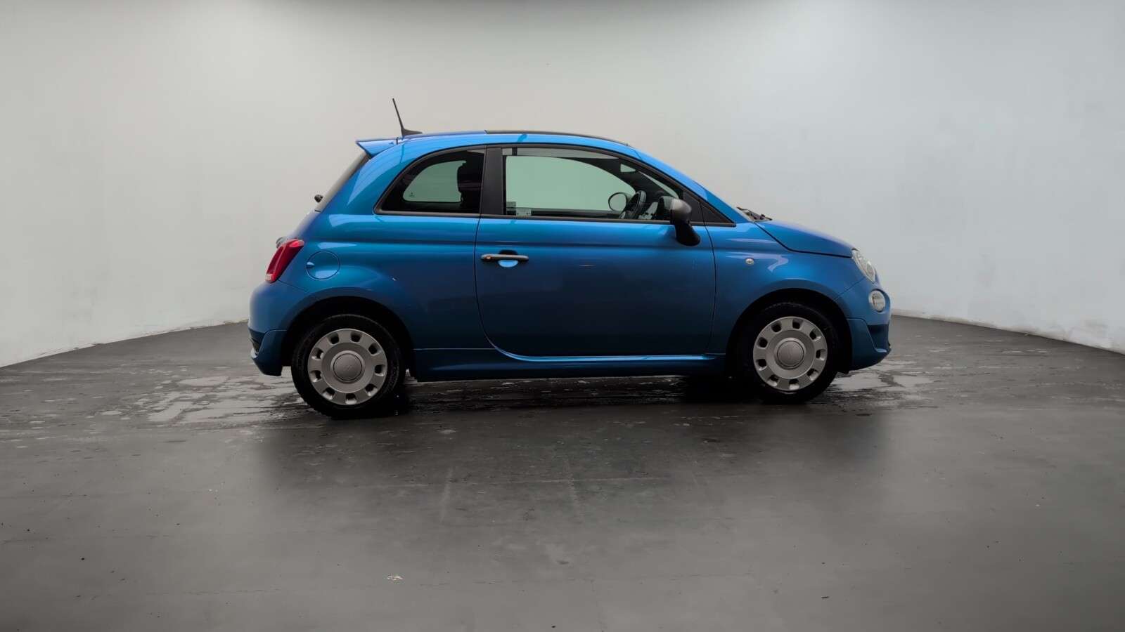 2018 FIAT 500 2018 FIAT 500