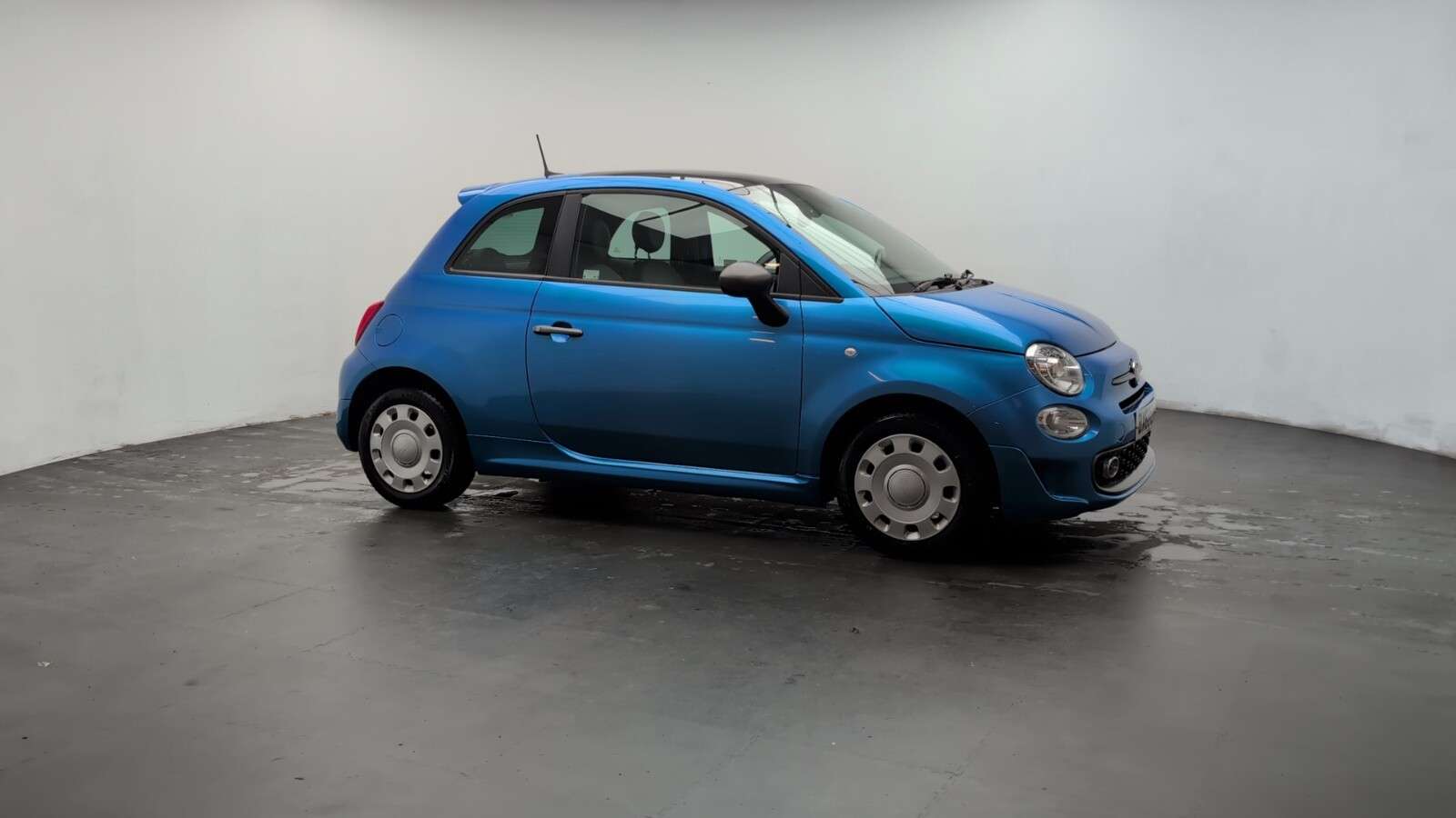 2018 FIAT 500 2018 FIAT 500
