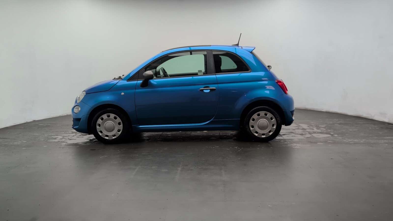 2018 FIAT 500 2018 FIAT 500
