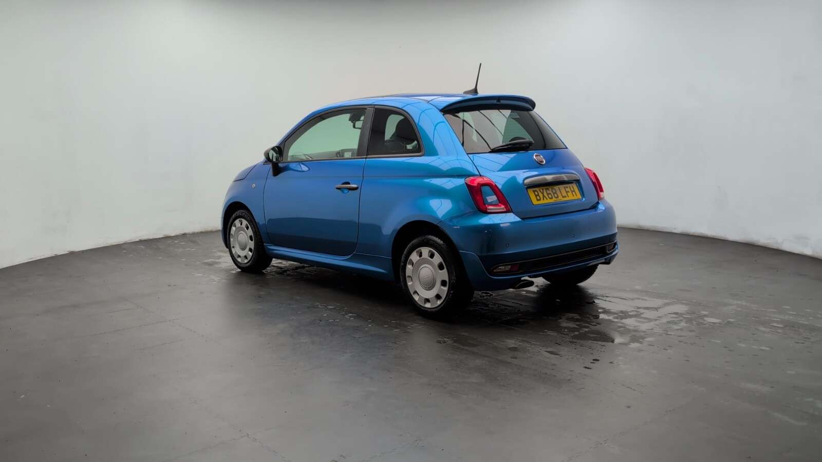 2018 FIAT 500 2018 FIAT 500