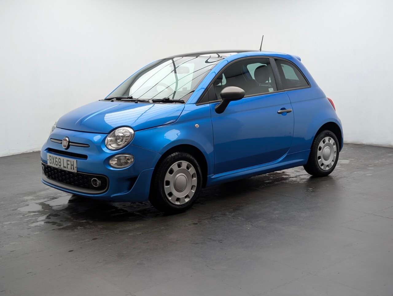 2018 FIAT 500 2018 FIAT 500