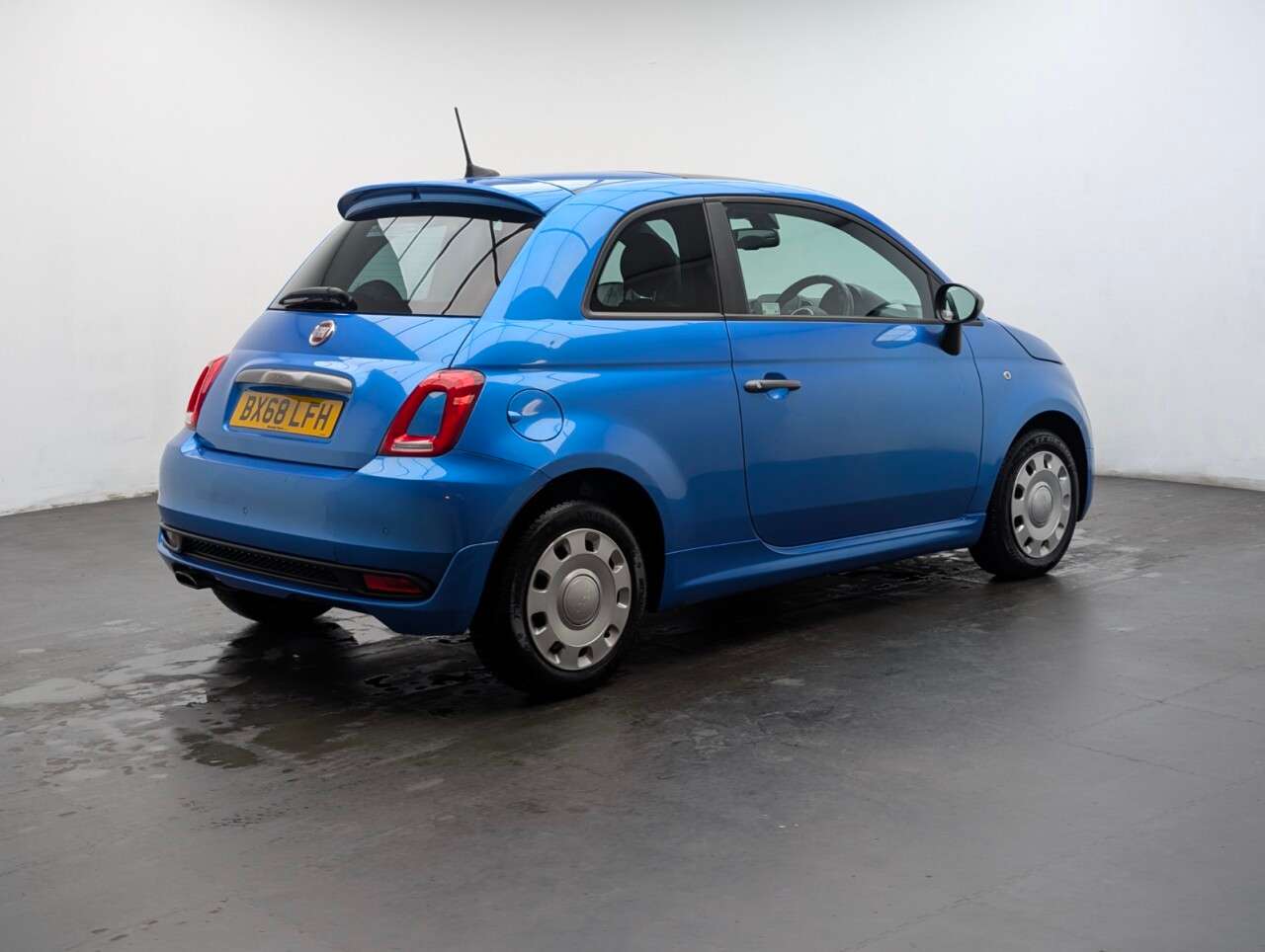 2018 FIAT 500 2018 FIAT 500