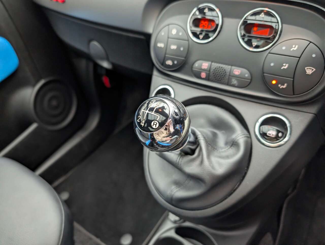 2018 FIAT 500 2018 FIAT 500