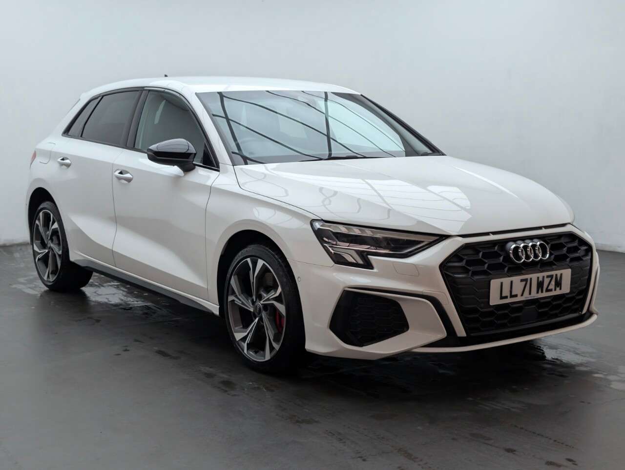A 2021 AUDI A3 1.4 TFSIe 45 S line Competition Sportback 5dr Petrol Plug-in Hybrid S Troni A 2021 AUDI A3 1.4 TFSIe 45 S line Competition Sportback 5dr Petrol Plug-in Hybrid S Troni