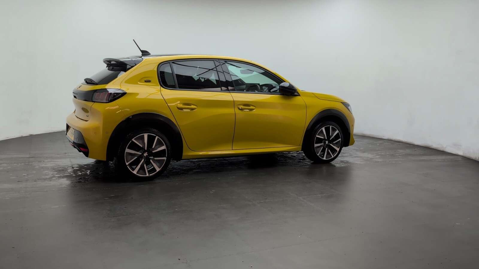 2021 PEUGEOT E-208 2021 PEUGEOT E-208