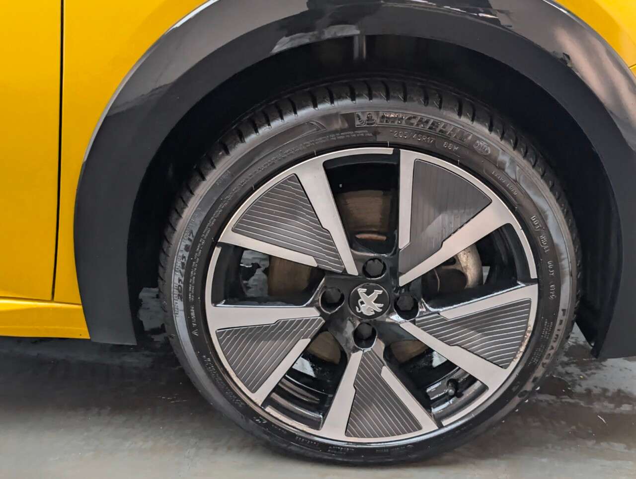 2021 PEUGEOT E-208 2021 PEUGEOT E-208