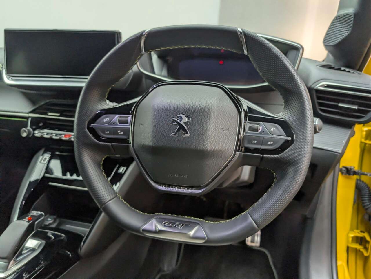 2021 PEUGEOT E-208 2021 PEUGEOT E-208