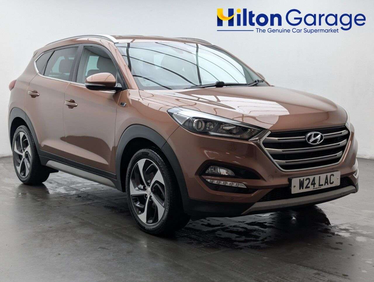 A 2017 HYUNDAI TUCSON 1.7 CRDi Blue Drive Sport Edition SUV 5dr Diesel Manual Euro 6 (s/s) (116 p A 2017 HYUNDAI TUCSON 1.7 CRDi Blue Drive Sport Edition SUV 5dr Diesel Manual Euro 6 (s/s) (116 p